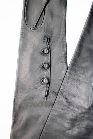 Leather glove silk lined to the armpit